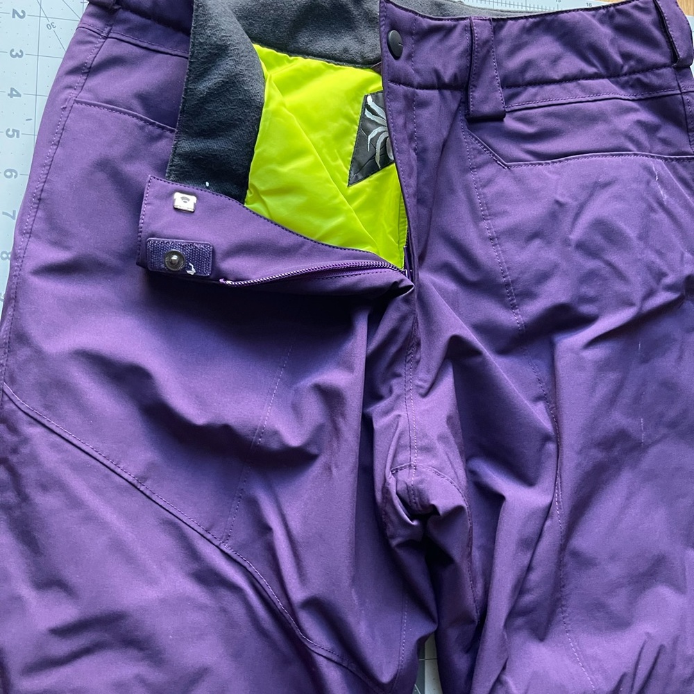 Spyder women snowboarding pants.